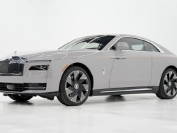 Chủ nhân Rolls-Royce Spectre rao bán xe khi ODO mới 159km b