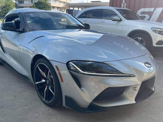 Toyota Supra 2021 đầu tiên cập bến Việt Nam: Xe dành cho nhà giàu không thích phô trương