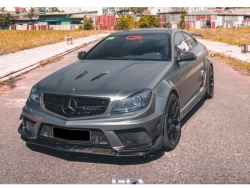 Cận cảnh “hàng độc” Mercedes-AMG C63 Coupe Black Series tại Việt Nam