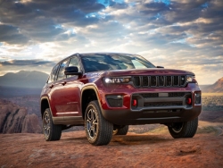 Jeep Grand Cherokee 2022 sẽ ra mắt Việt Nam vào tháng 10 tại Triển lãm ô tô Việt Nam 2022