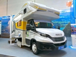 Motorhome Deddle RV Easy Tour: Tiện nghi, hiện đại như "ngôi nhà di động"