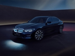 Bản giới hạn BMW 3 Series Gran Limousine Iconic Edition nổi bật với lưới tản nhiệt phát sáng và cần số pha lê