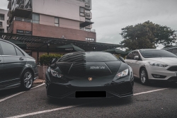 Chiêm ngưỡng vẻ đẹp huyền bí của Lamborghini Huracan màu đen bóng “độc nhất” Việt Nam