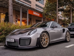 Ngắm Porsche 911 GT2 RS với gói nâng cấp đắt bậc nhất Việt Nam