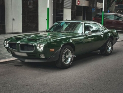 Bắt gặp hàng hiếm “Muscle” Pontiac Firebird 1970 trên đường phố Sài Gòn