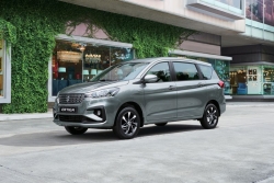 Mừng XL7 bán chạy nhất phân khúc, Suzuki khuyến mãi đặc biệt tháng 11