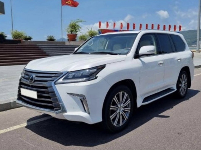 Thái Bình: Đấu giá 2 chiếc Lexus LX 570 vô chủ giá khởi điểm từ 1,2 tỷ đồng