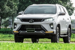 Toyota Fortuner Legender: Phá bỏ định kiến?