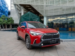 Top 10 xe bán chạy nhất tháng 11/2021: Toyota Corolla Cross bứt tốc chiếm "ngôi vương"