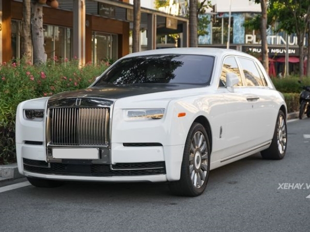 "Ngắm trọn" vẻ đẹp tinh khôi của Rolls-Royce Phantom Tranquility trị giá 70 tỷ đồng tại Việt Nam