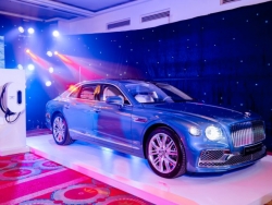 Xe Bentley Flying Spur Hybrid ra mắt tại Hà Nội, giá từ 16,8 tỷ đồng