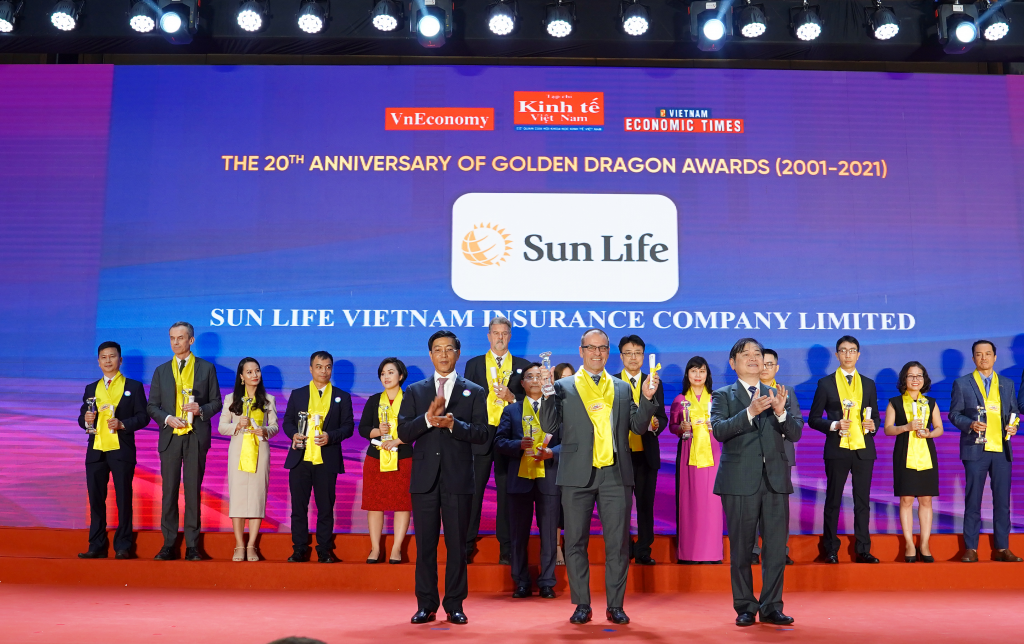 Sun Life Việt Nam vinh dự nhận “Giải thưởng Rồng Vàng” năm 2021