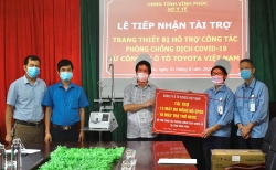 Công ty Ô tô Toyota Việt Nam tiếp tục ủng hộ trang thiết bị y tế cho tỉnh Vĩnh Phúc