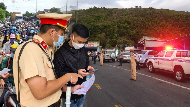 Đến đâu, chúng tôi cũng được hướng dẫn nhiệt tình...