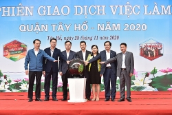 Phiên giao dịch việc làm quận Tây Hồ: Hơn 1.000 vị trí được tuyển dụng và tuyển sinh