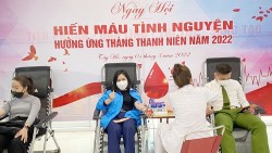 Tháng Thanh niên - gắng sức đưa Tây Hồ trở thành trung tâm dịch vụ, du lịch, văn hóa