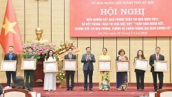 Hà Nội biểu dương các điển hình trong phong trào thi đua đặc biệt chiến thắng dịch COVID-19