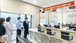 Văn hóa công sở Hà Nội và những “ga tàu” mới - Bài 1: Gian nan thử sức