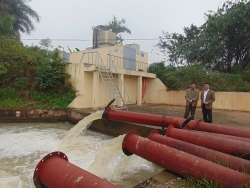 Các địa phương vận hành tối đa các trạm bơm để đảm bảo tiến độ lấy nước gieo cấy