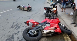 Ducati 899 Panigale mất lái, lao thẳng vào Honda SH Mode tại Sài Gòn