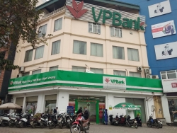 VPBank lãi ròng hơn 1.600 tỷ đồng từ các khoản thu phí