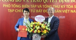 Trao quyết định bổ nhiệm Phó Tổng biên tập Tạp chí điện tử Bất động sản Việt Nam