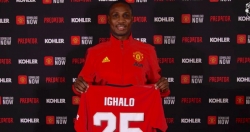 Manchester United gặp rắc rối với tân binh Ighalo vì Virus Corona