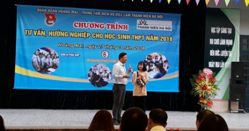 Tư vấn hướng nghiệp cho hơn 1000 học sinh THPT quận Hoàng Mai