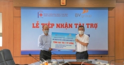 Tập đoàn Bách Việt tài trợ hơn 1 tỷ đồng cho Bệnh Viện Đại học Y Hà Nội chung tay đẩy lùi  Covid–19