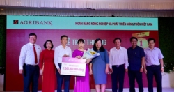 Agribank trao 1 tỷ đồng cho khách hàng tham gia “Gửi tiền trúng lớn cùng Agribank”