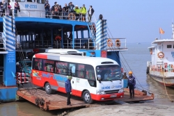 Hải Phòng: Bắt quả tang 10 nhân viên bến phà Gót quay vòng vé