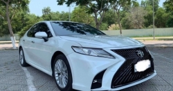 Toyota Camry độ Lexus - Phong cách mới của dân chơi Việt