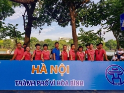 Tinh hoa Hà Nội rực rỡ bên Hồ Gươm