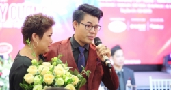 Duy Cường tôn vinh đạo hiếu, tình thầy trò trong liveshow "Tình mẫu tử"