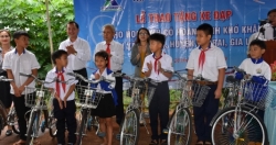 Tân Hiệp Phát tặng 50 xe đạp cho học sinh nghèo vùng biên tỉnh Gia Lai