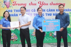 Những món quà ý nghĩa từ Hội thu “Trung thu yêu thương”