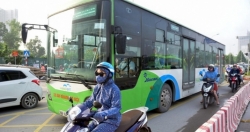 Khó cải thiện tình trạng nhiều phương tiện lấn làn buýt nhanh BRT