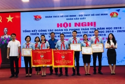 Khen thưởng tập thể, cá nhân xuất sắc năm học 2018 - 2019