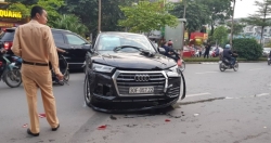 Hà Nội: Audi Q5 mất lái tông liên hoàn ô tô, xe máy trên đường Nguyễn Khánh Toàn