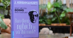 "Bạn đang nghịch gì với đời mình?"- cuốn sách ý nghĩa với bạn trẻ