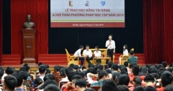 132 sinh viên trường ĐH Bách khoa Hà Nội nhận học bổng toàn phần