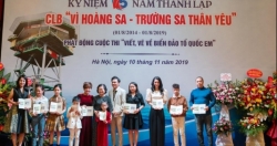 Elsa Thiên Long là hội viên trẻ nhất CLB "Vì Hoàng Sa-Trường Sa thân yêu"