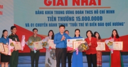 Thí sinh Cao Thị Hải Vân giành giải Nhất hội thi Báo cáo viên giỏi toàn quốc