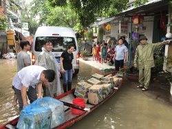 Sinh viên Đại học Huế và Đại học Đà Nẵng lùi thời gian nhập học vì mưa lũ