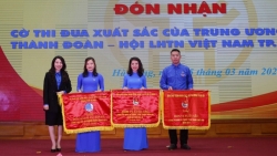 Quận đoàn Hà Đông đón nhận Cờ thi đua xuất sắc của Trung ương Đoàn