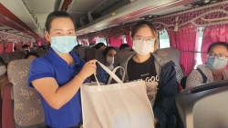Quận Hoàng Mai: Ấm nồng tình cảm đón 150 sinh viên về hỗ trợ phòng, chống dịch